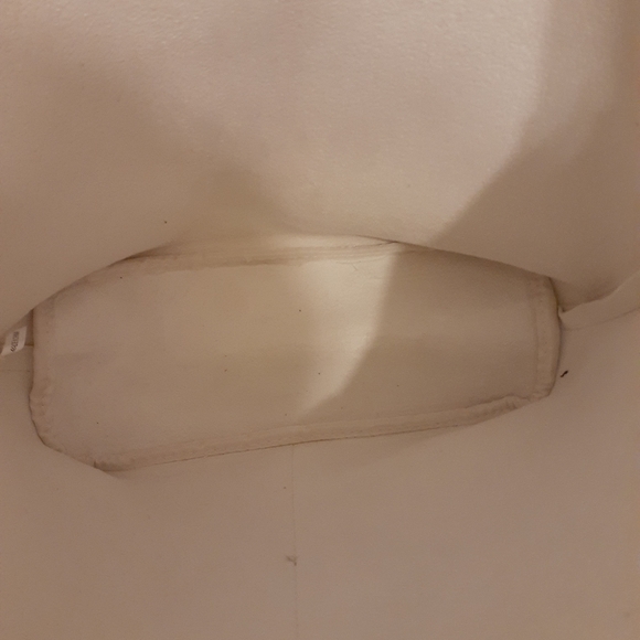 White purse - Picture 7 of 8